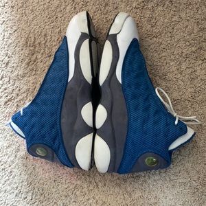 Jordan 13s blue flint size 13men year is 2020